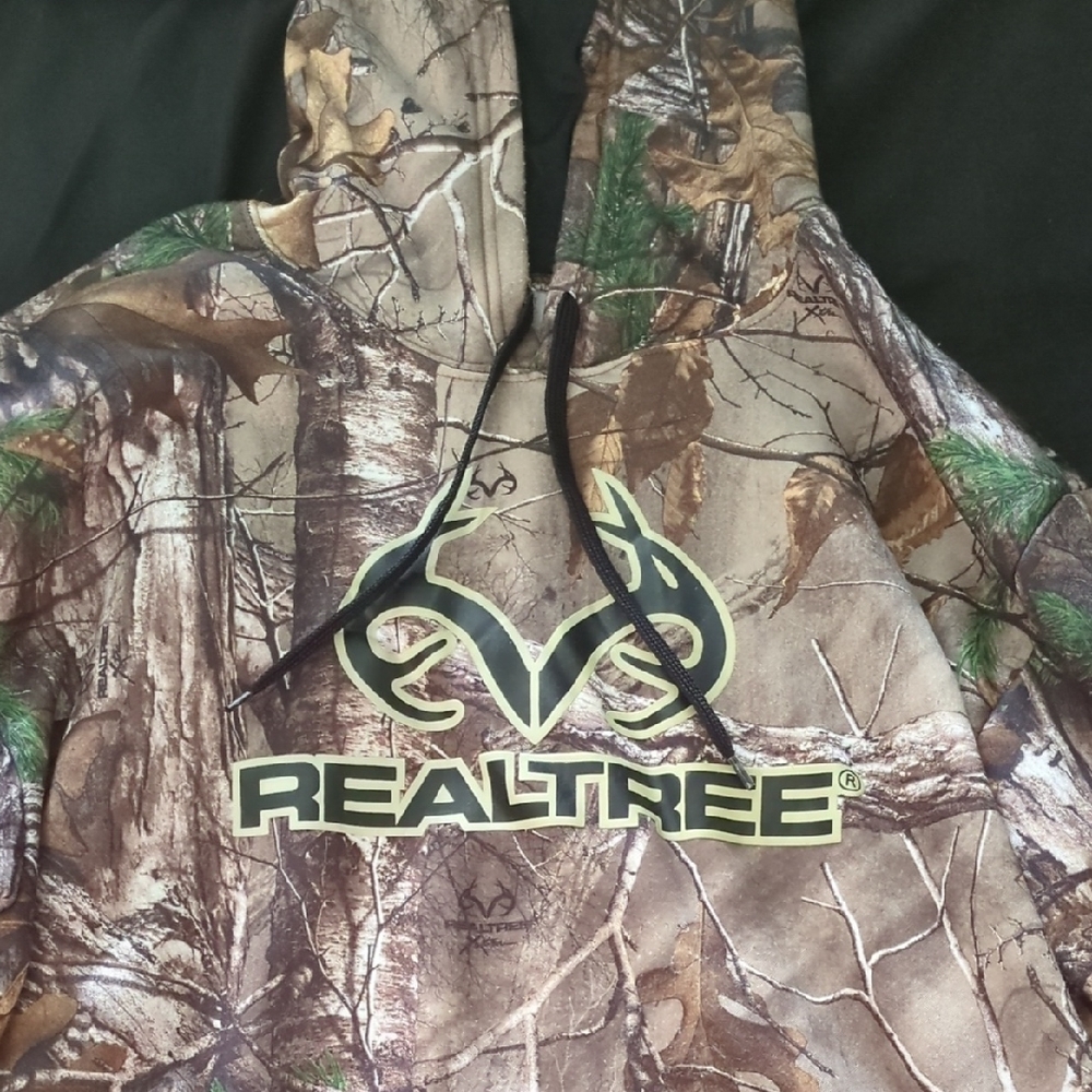 Realtree Forest Camo Pullover